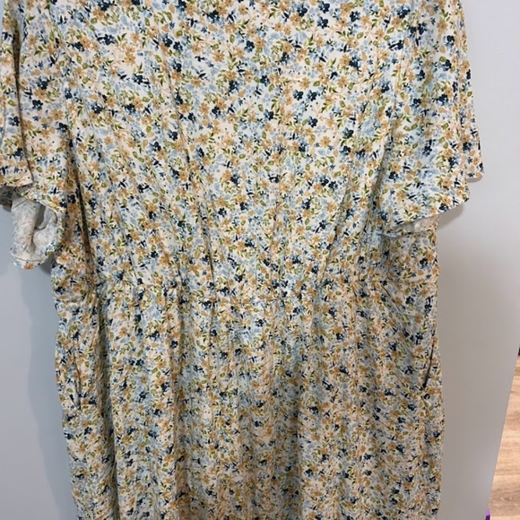 Torrid Floral Maxi Wrap Dress NWT - Picture 7 of 10